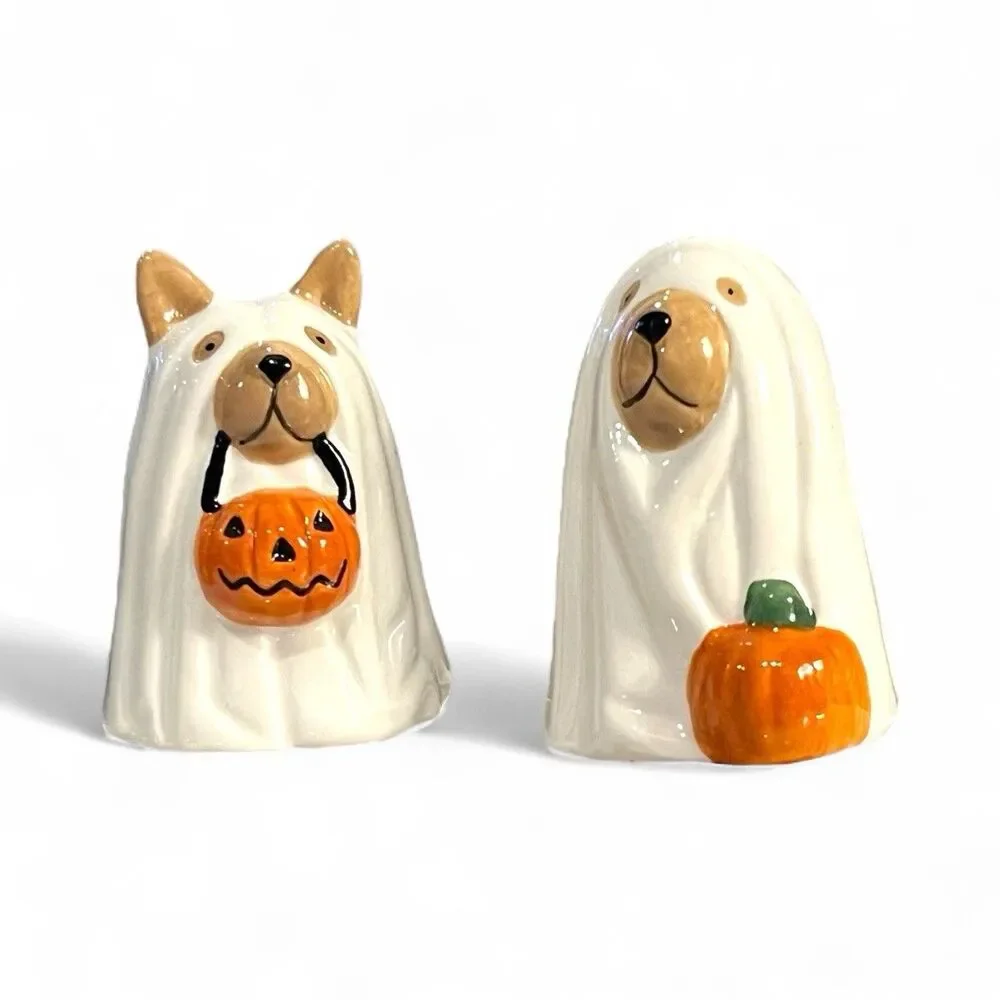 Adorable Dogs  in Halloween Ghost Costumes Ceramic Salt & Pepper Shakers NEW